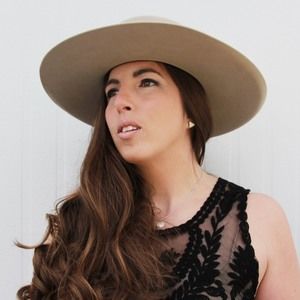 Meet your Posher, Lexie